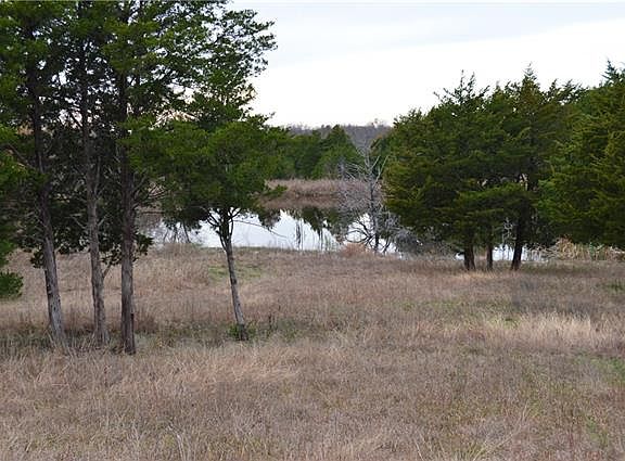3rd image of 1003 County Road 1001