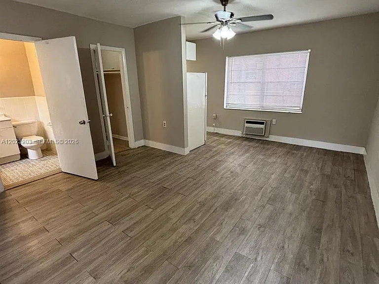 520 SW 4th St #11 — Photo 2