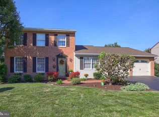 831 Salisbury Ct, Lancaster, PA 17601
