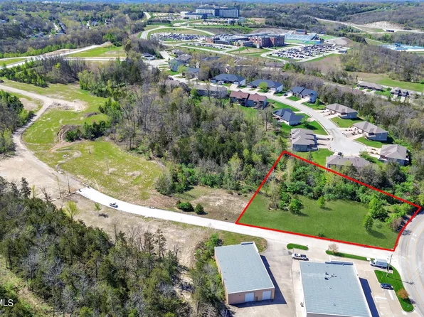 2523 Creek Trail Pl, Jefferson City, MO 65109