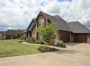 175 Circle Club Ln, Longview, TX 75602