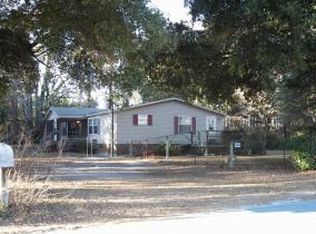 92 S Hill Street Rd, Red Springs, NC 28377