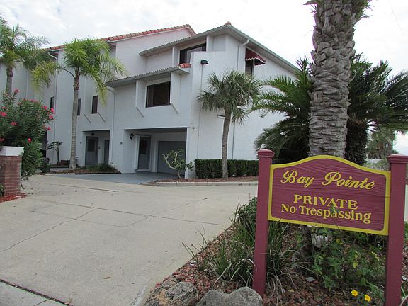 2nd image of 21 E Broad St #20