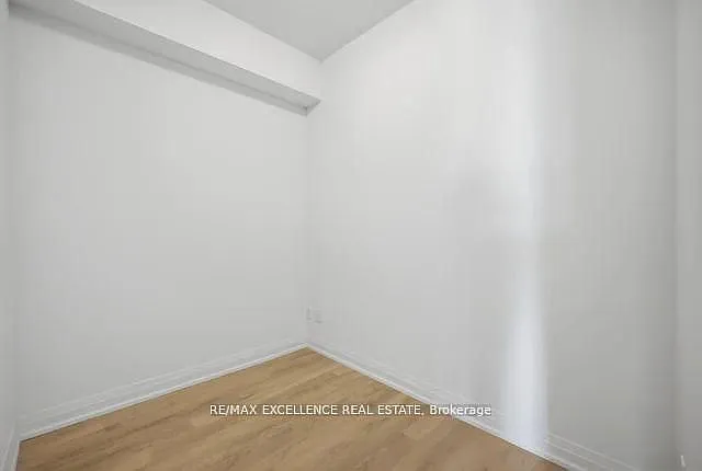 10 Meadowglen Pl #309 — Photo 19