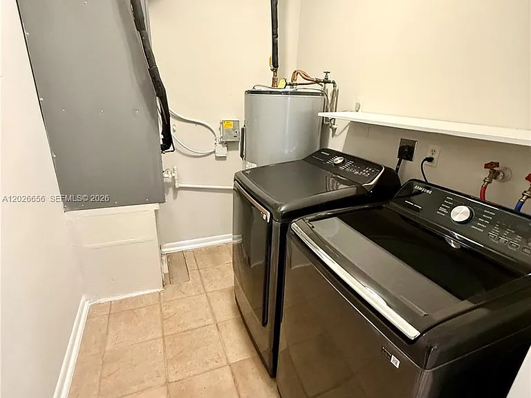 206 SE 3rd Pl — Photo 16