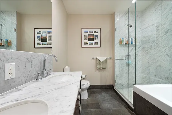 Rented by R New York | media 19