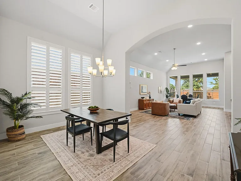 2714 Coastal Trl — Photo 12