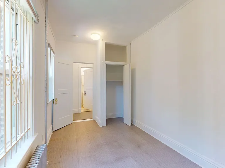 1358 E. 58th Street — Photo 10