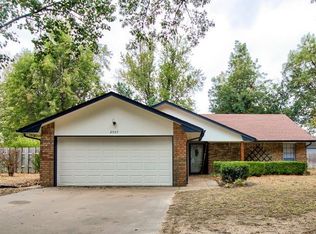 2507 Old Post Rd, Enid, OK 73703