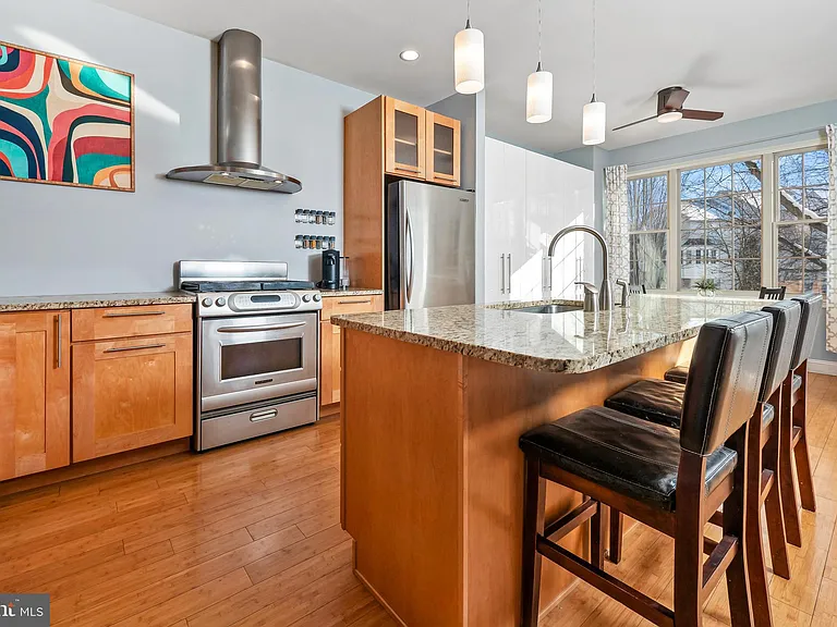 4079 Waterford Dr — Photo 4