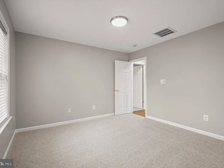 11214 Wortham Crest Cir — Photo 46