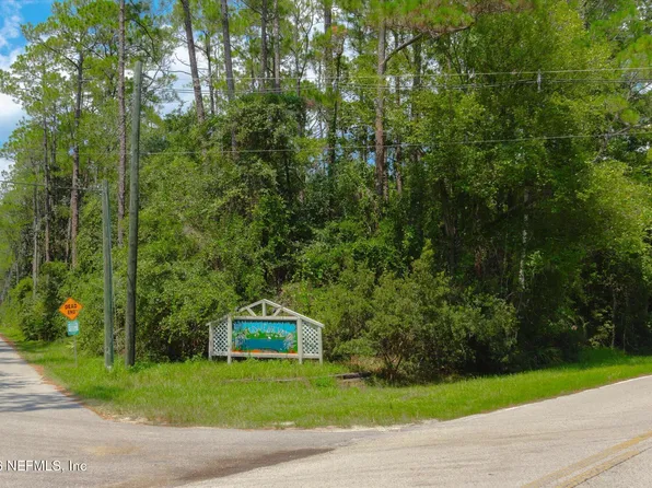 106 E WARREN Avenue, East Palatka, FL 32131