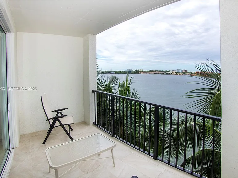17150 N Bay Rd #2408 — Photo 30
