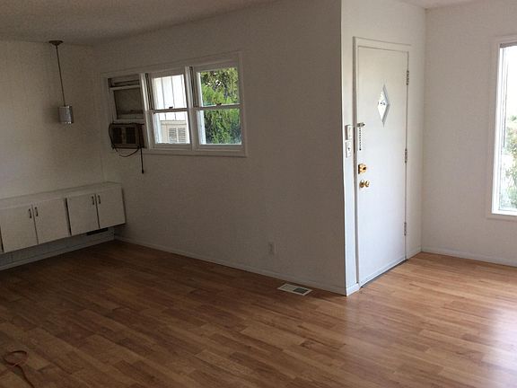 5th image of 248 E Garden Ave
