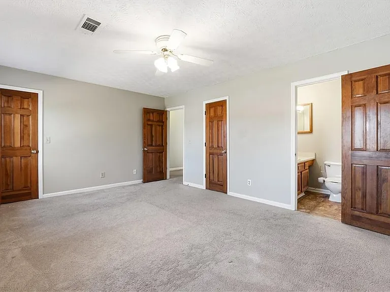 6148 Winfield Ct — Photo 16