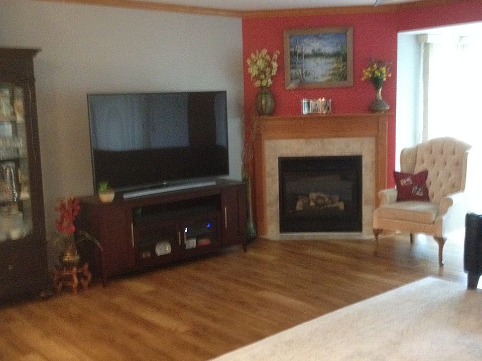 1st image of 17 E Hattendorf Ave Unit 202
