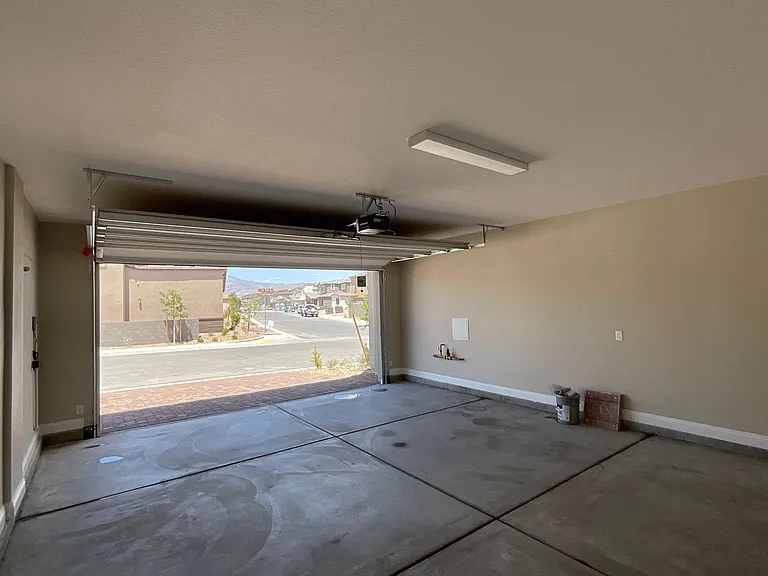 9281 Far Side Ave — Photo 43