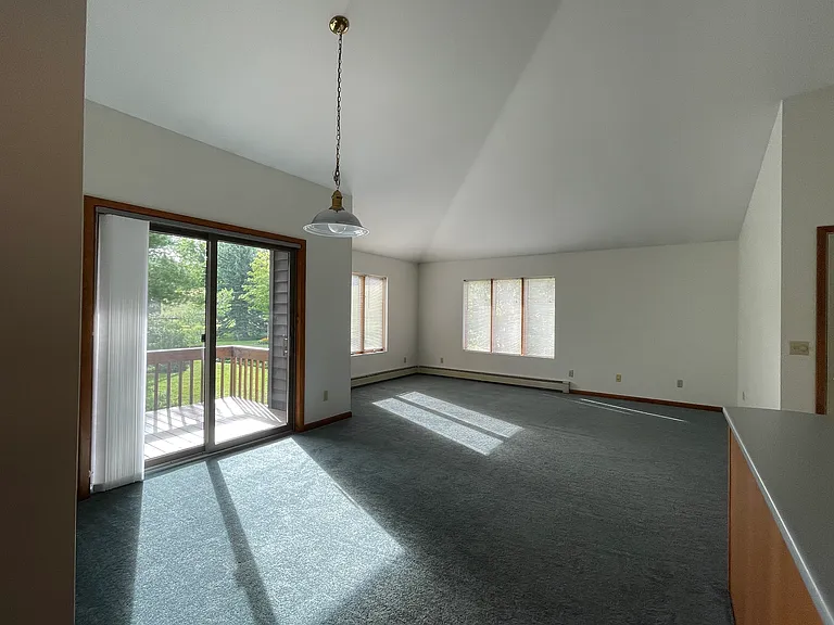 8818 Reed Hill Rd #5 — Photo 6