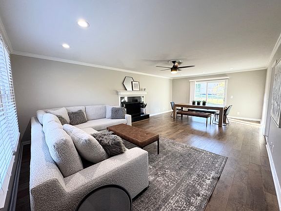 Living Room (could do dining or sitting area)