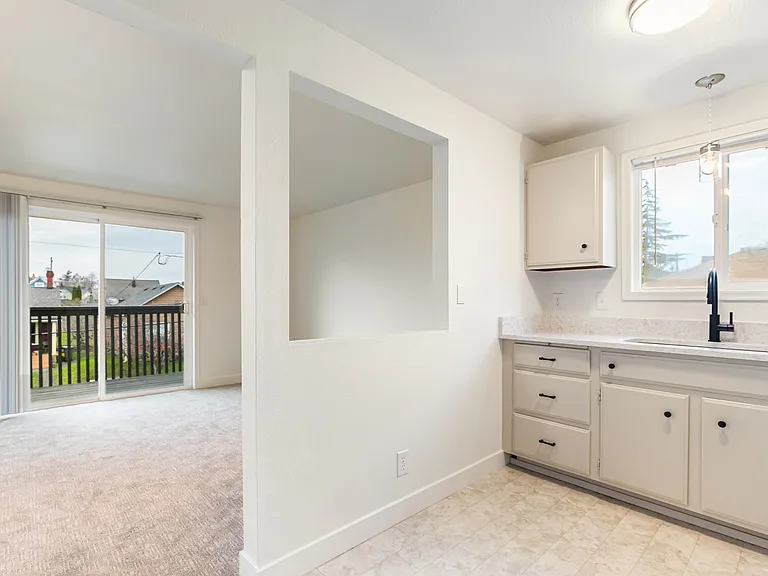 2102 A St #3 — Photo 3
