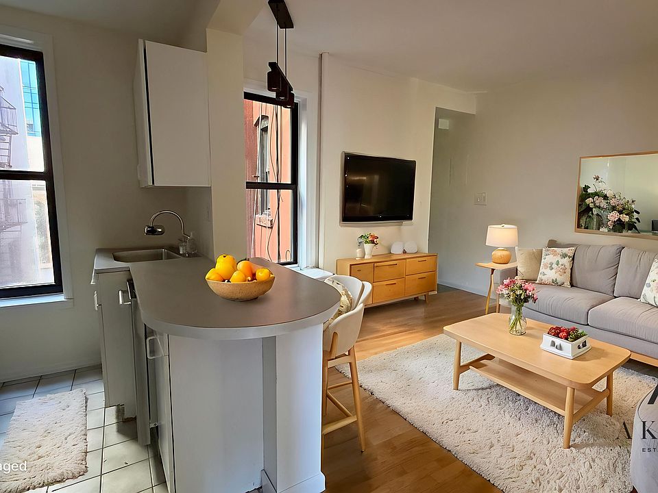 1st image of 1274 1st Ave APT 14