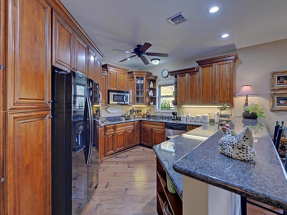 5th image of 80 Smoky Mountain Ln Unit 201