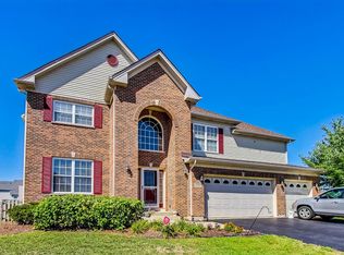 5263 Greenshire Cir, Lake In The Hills, IL 60156