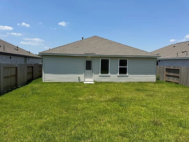 706 Zuppino Ln — Photo 14