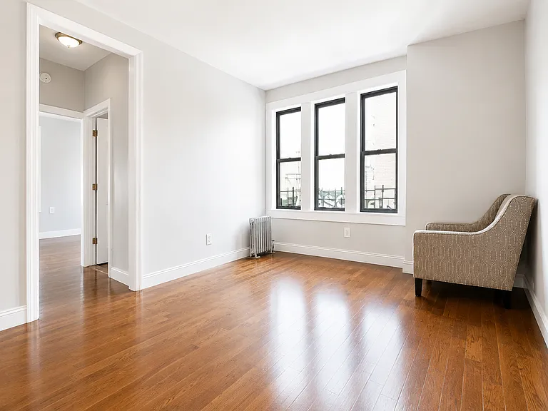 518 W 204th St #36 — Photo 5