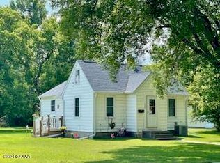 406 Euclid Ave, Crookston, MN 56716