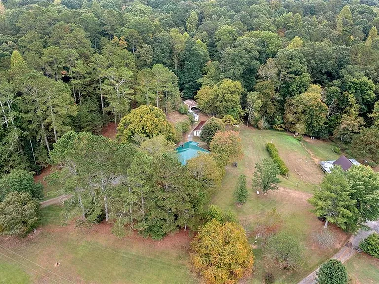 696 Keetor Rd — Photo 15