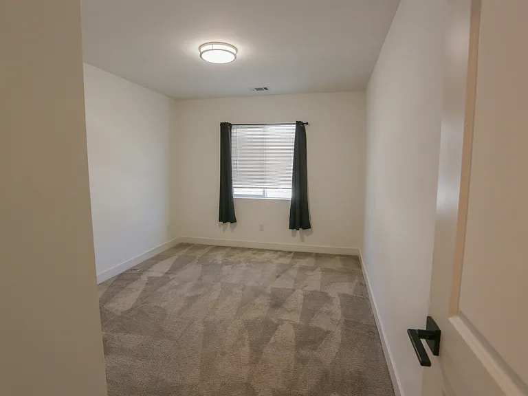 1041 Tiburon Way — Photo 23