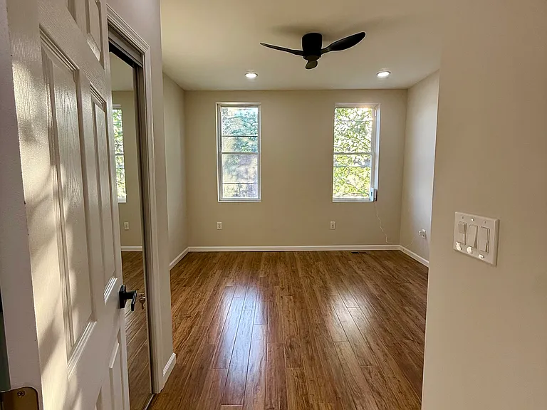 143 N Patterson Park Ave — Photo 9