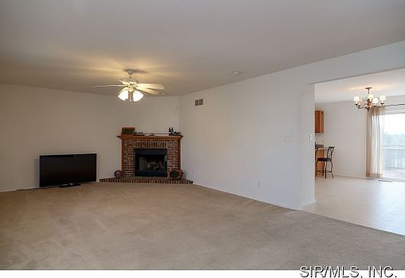 3rd image of 1013 Buran Dr