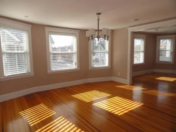 538 Main St #2, Stoneham, MA 02180