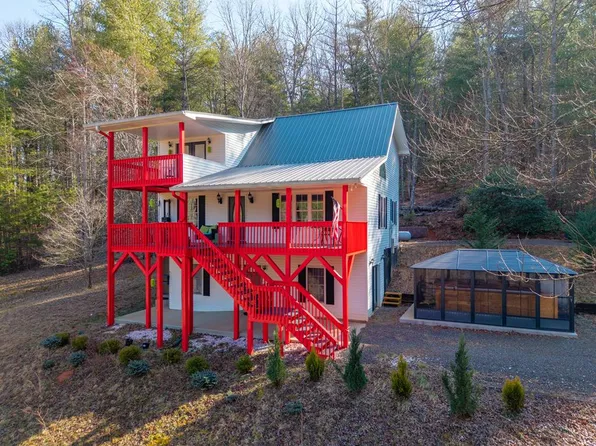 311 Twin Cedars Drive, Murphy, NC 28906