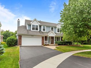 18565 W Aspen Ct, Grayslake, IL 60030