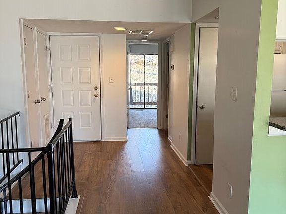4th image of 9052 S Pointe Ridge Ln