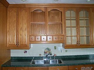 3rd image of 131-69 226th St