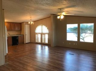 2300 Ward Bend Rd TRLR 296, Sealy, TX 77474