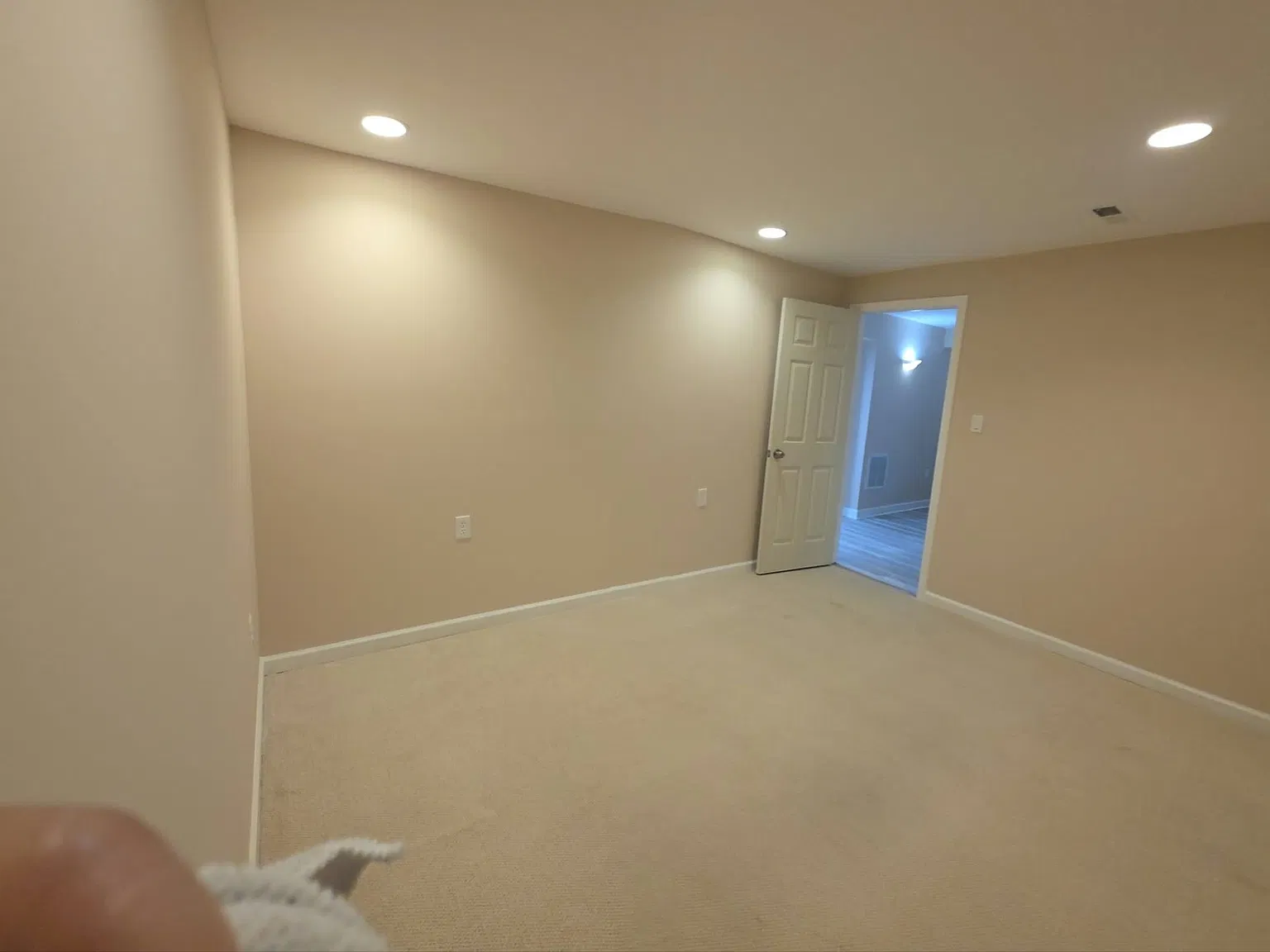 2 bed, 2920 sqft, $1,950 — Photo 3