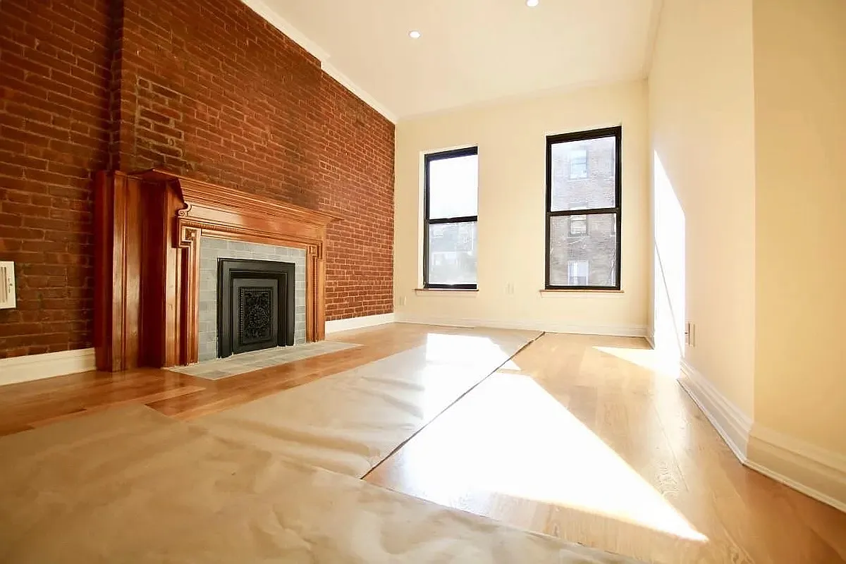 122 West 75th Street — Photo 1