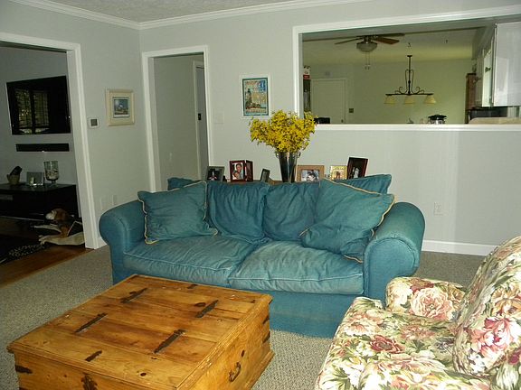 4th image of 15910 Dolphin Dr