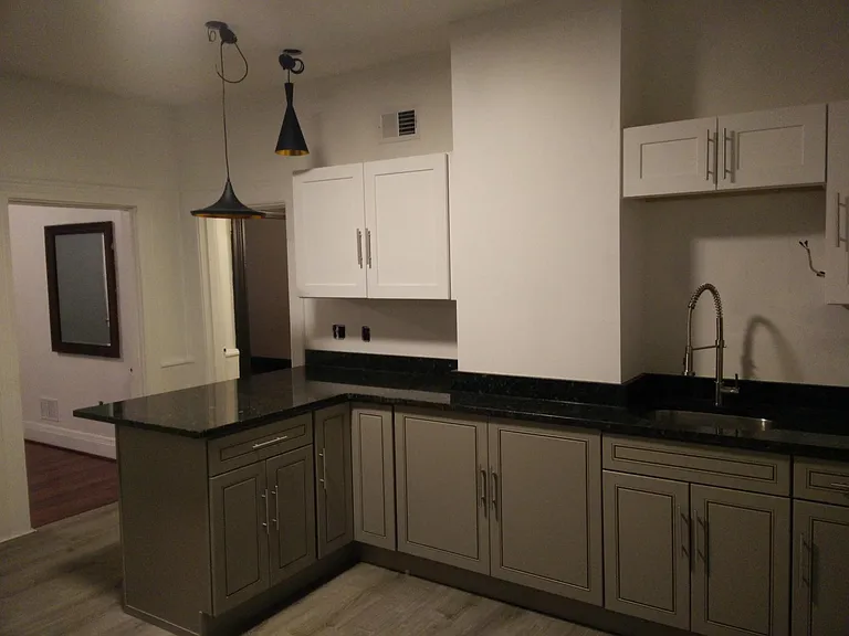 3025 Brereton St #4 — Photo 14