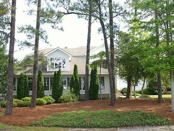 2nd image of 4415 Gauntlet Drive SE
