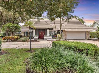 135 Edgemere Way S, Naples, FL 34105