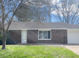3004 E Hawkins St, Springfield, MO 65804