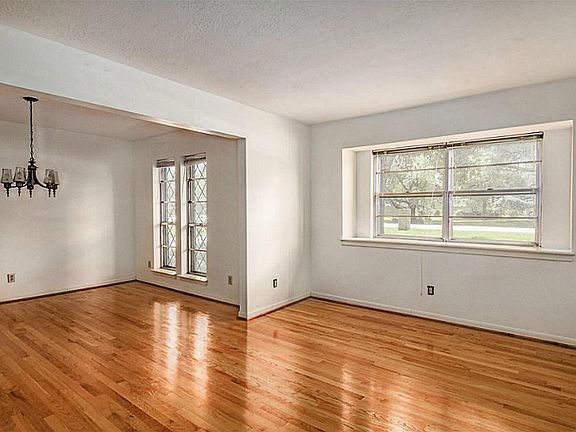 2nd image of 7213 Flagler Ave