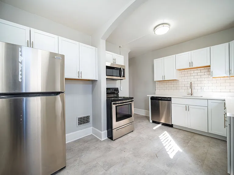838 Dennison Ave — Photo 8