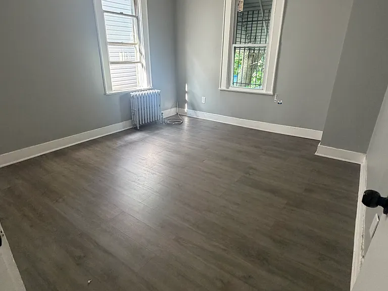 1035 Morris St #2F — Photo 14